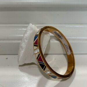New and unused Henri Bendel bracelet